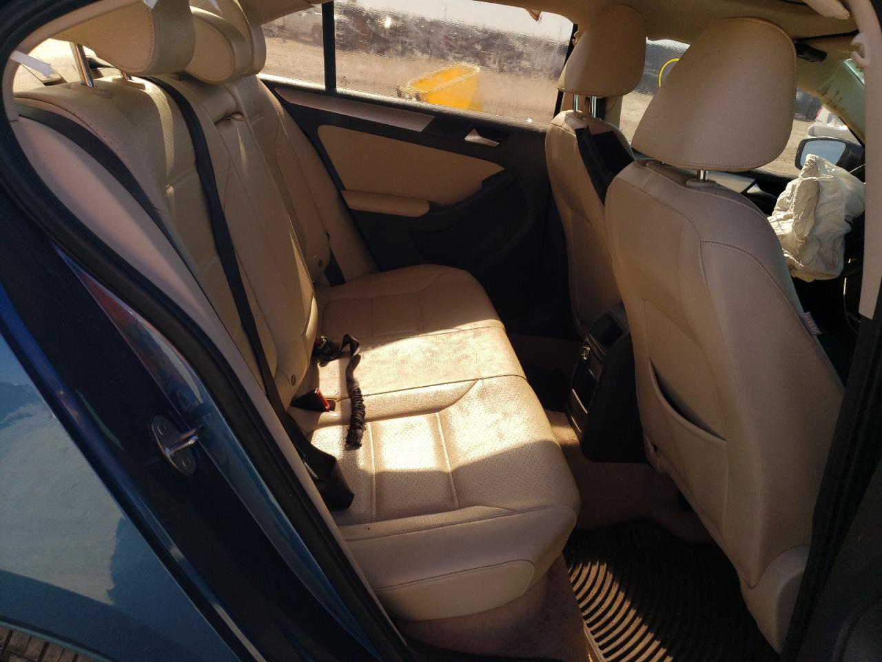2015 Volkswagen Jetta - Image 10