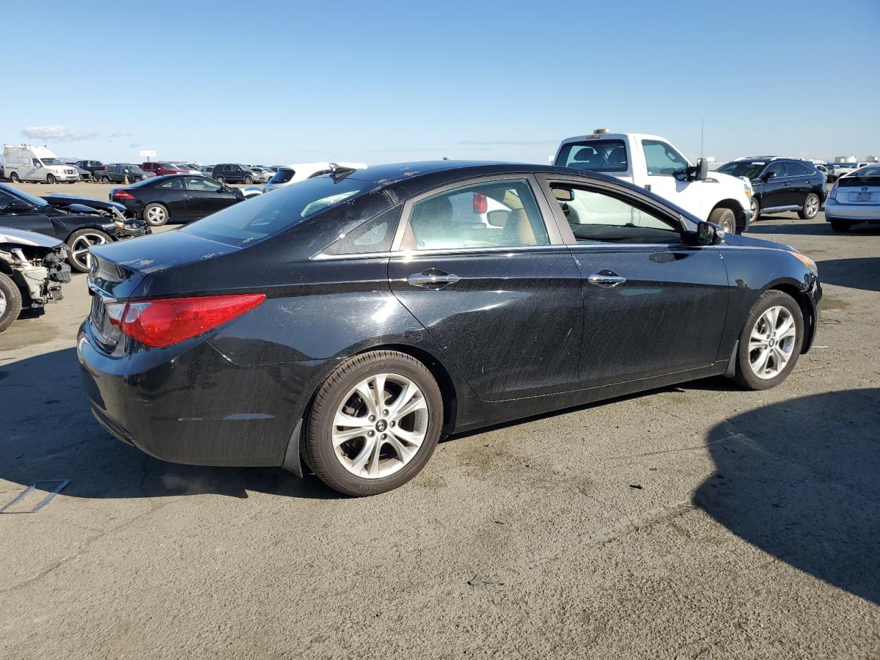 2013 Hyundai Sonata - Image 3