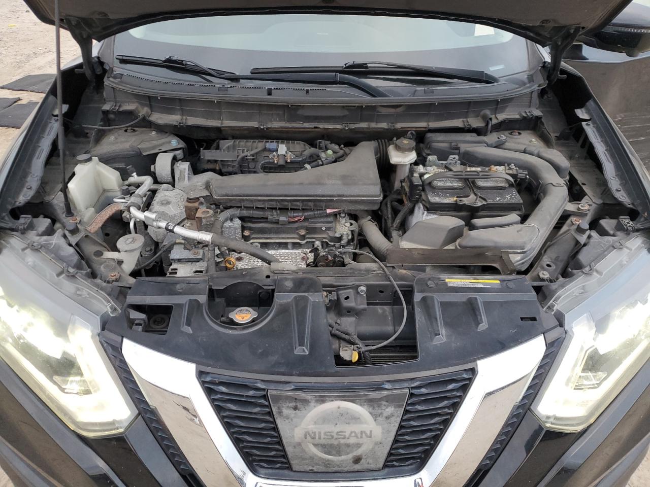 2017 Nissan Rogue - Image 13