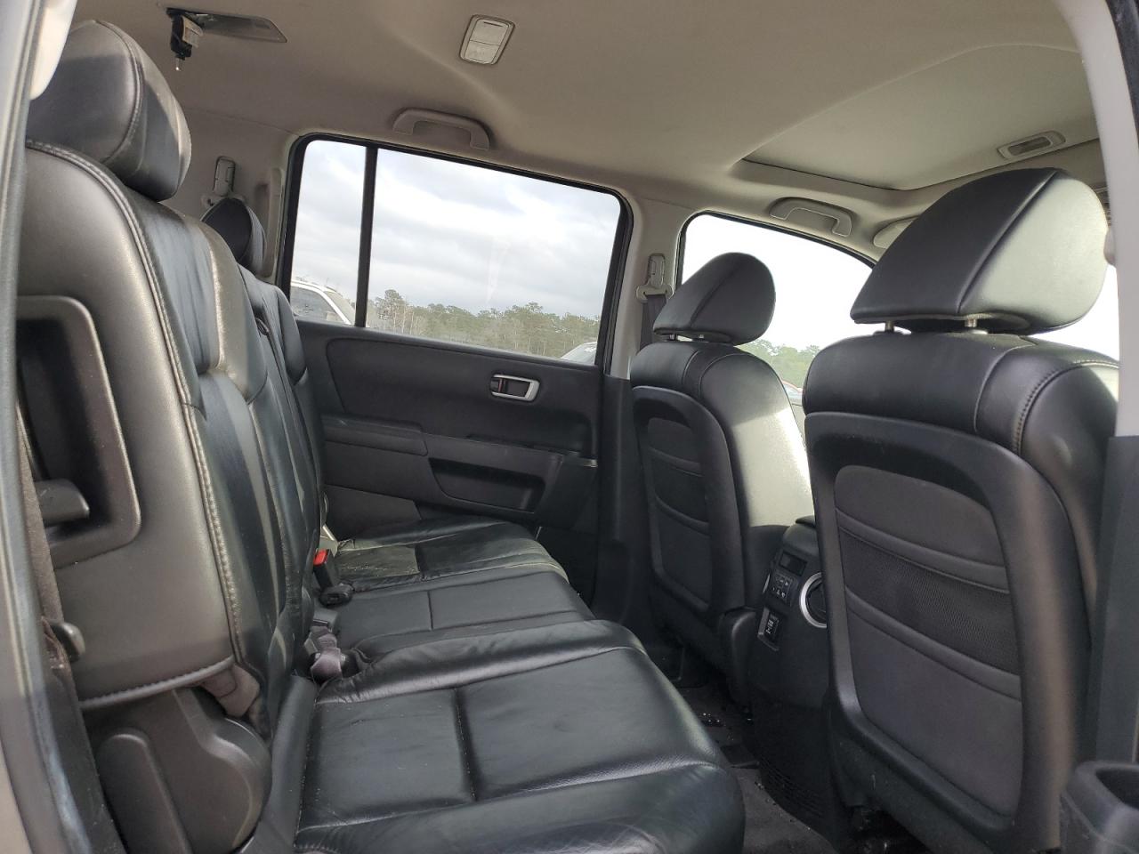 2011 Honda Pilot - Image 11