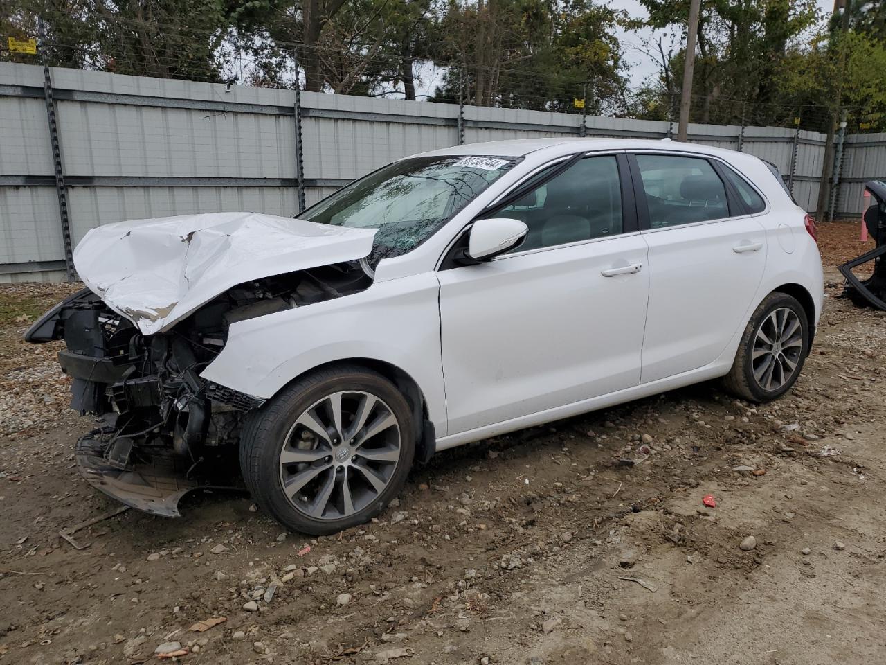 2018 Hyundai Elantra - Image 1
