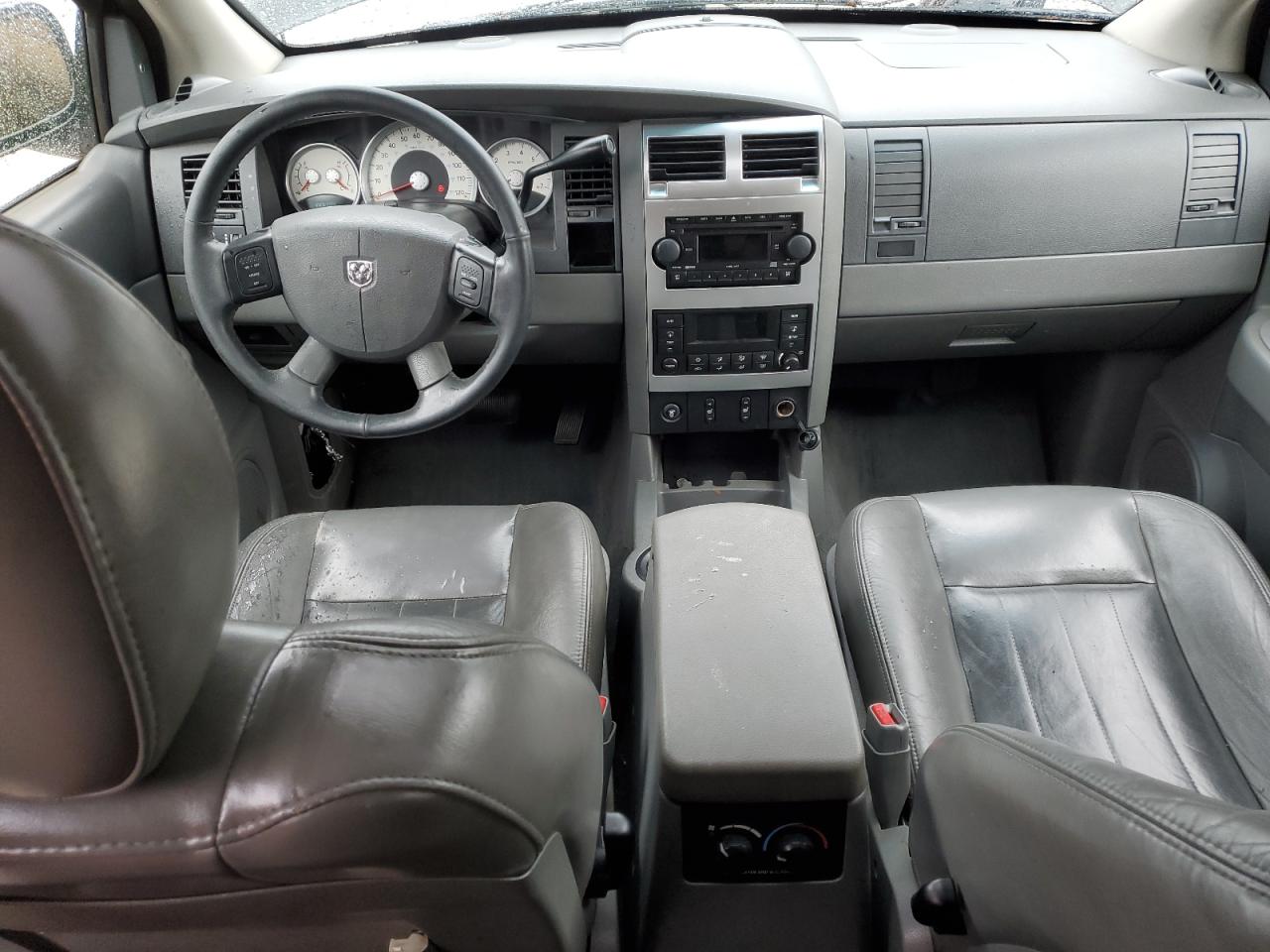 2004 Dodge Durango - Image 8