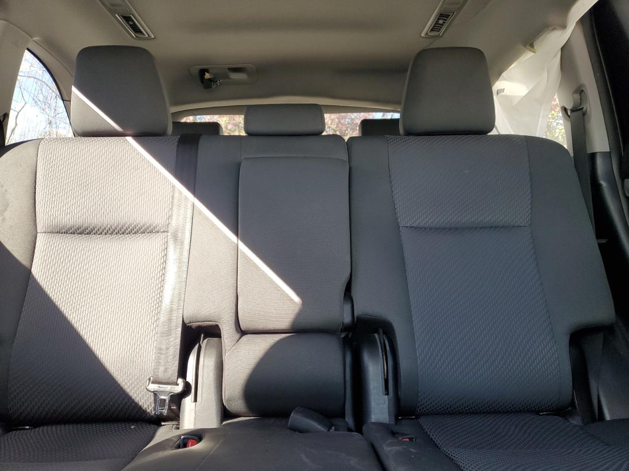 2019 Toyota Highlander - Image 10