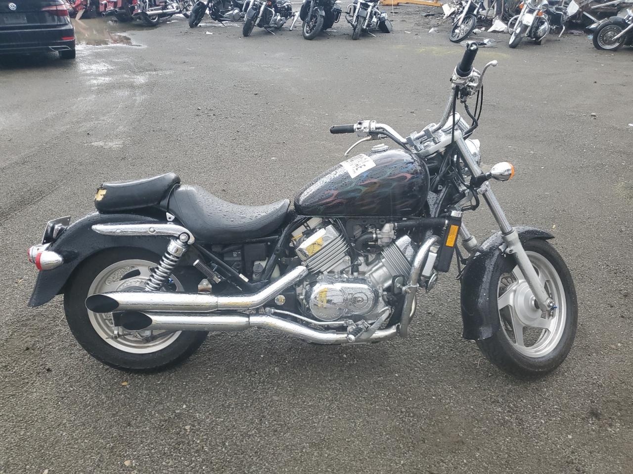 2000 Honda Vf750 C de vânzare în Cahokia Heights, IL - All Over