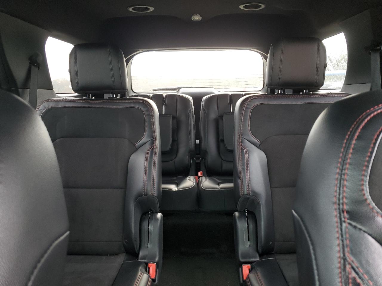2018 Ford Explorer - Image 10