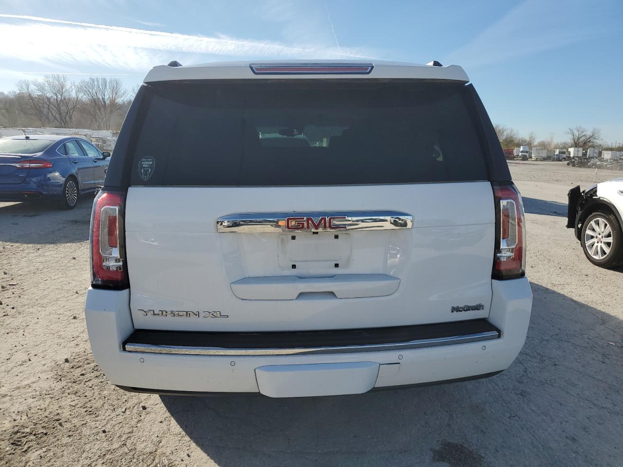 2015 GMC Yukon Xl Denali VIN: 1GKS2JKJ0FR507648 Lot: 82172434