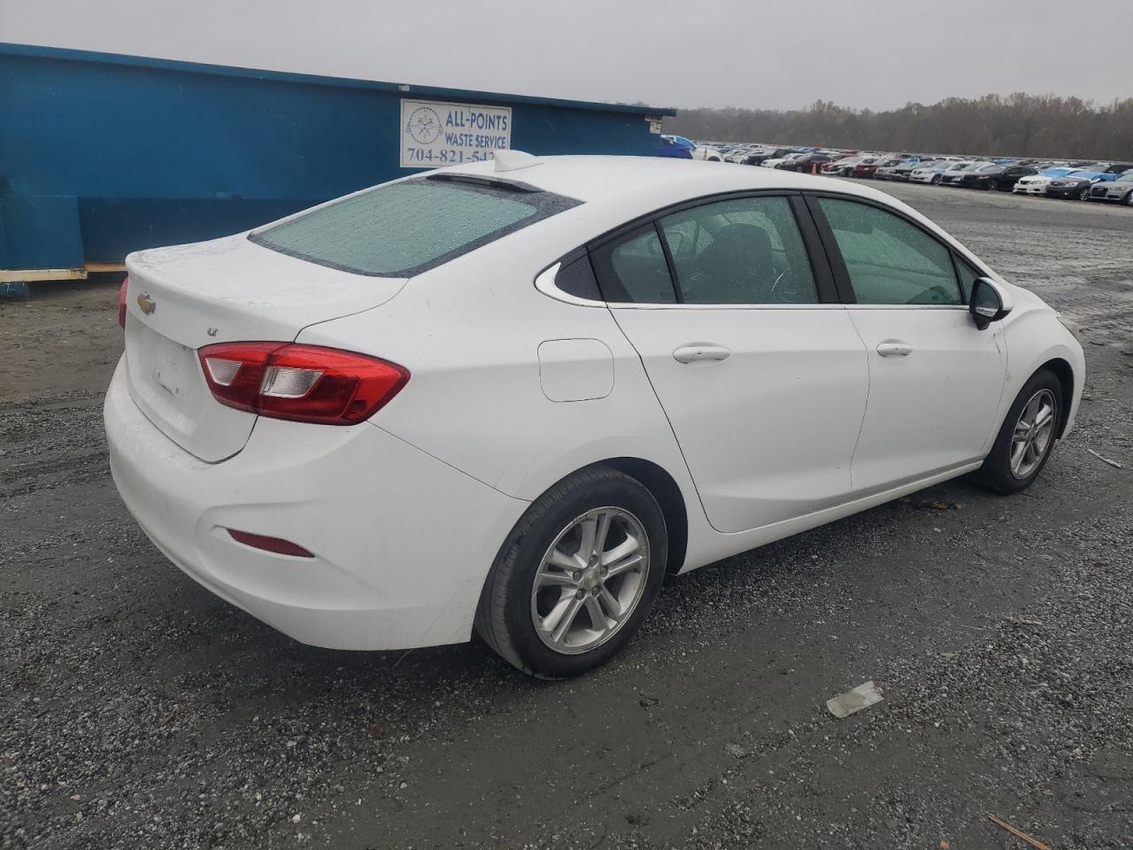 2017 Chevrolet Cruze - Image 3