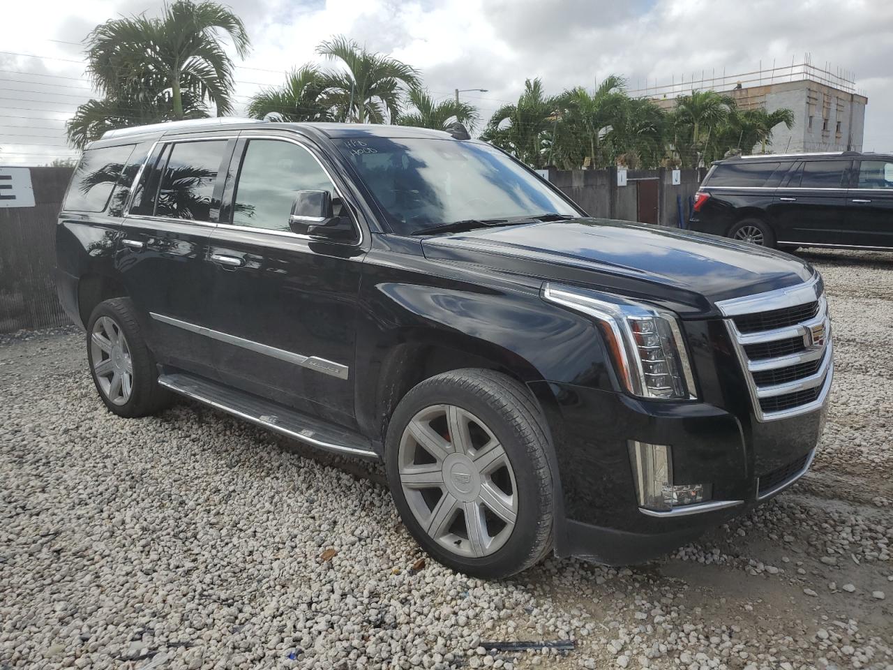 2018 Cadillac Escalade - Image 4