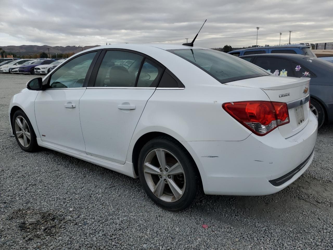 2014 Chevrolet Cruze - Image 2