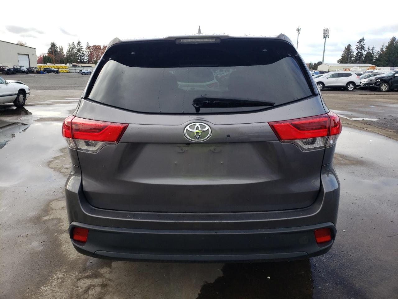 2018 Toyota Highlander Se VIN: 5TDJZRFH0JS535257 Lot: 80332774