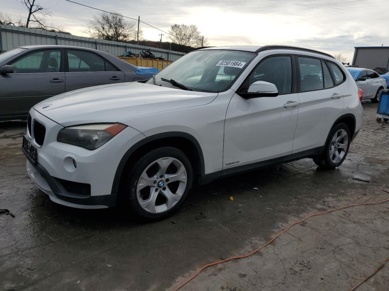 VIN WBAVM1C5XFV314965 2015 BMW X1 no.1