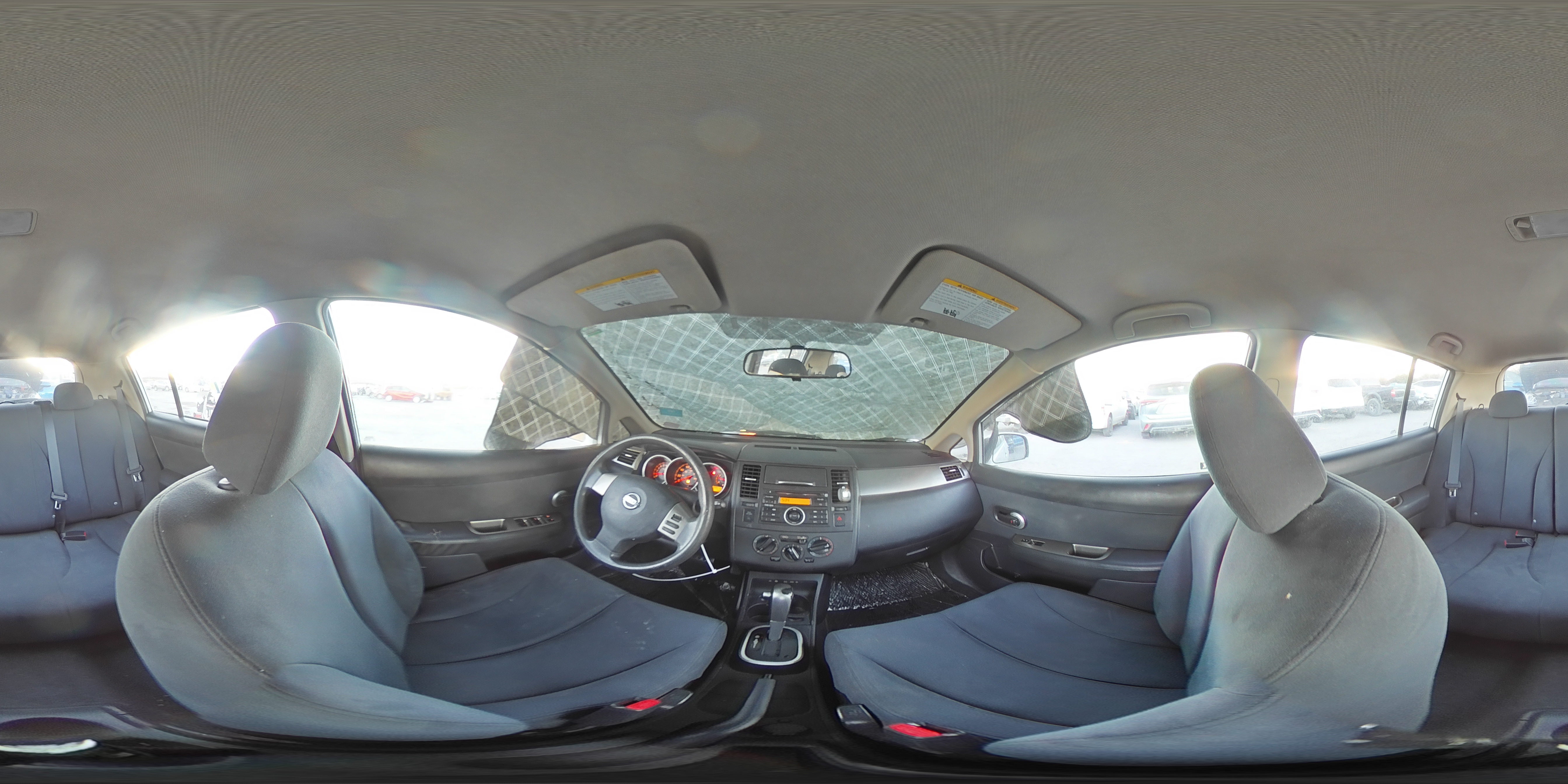2009 Nissan Versa - Image 12