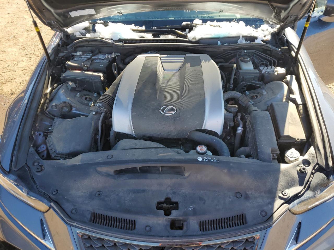 2018 Lexus IS - Image 11