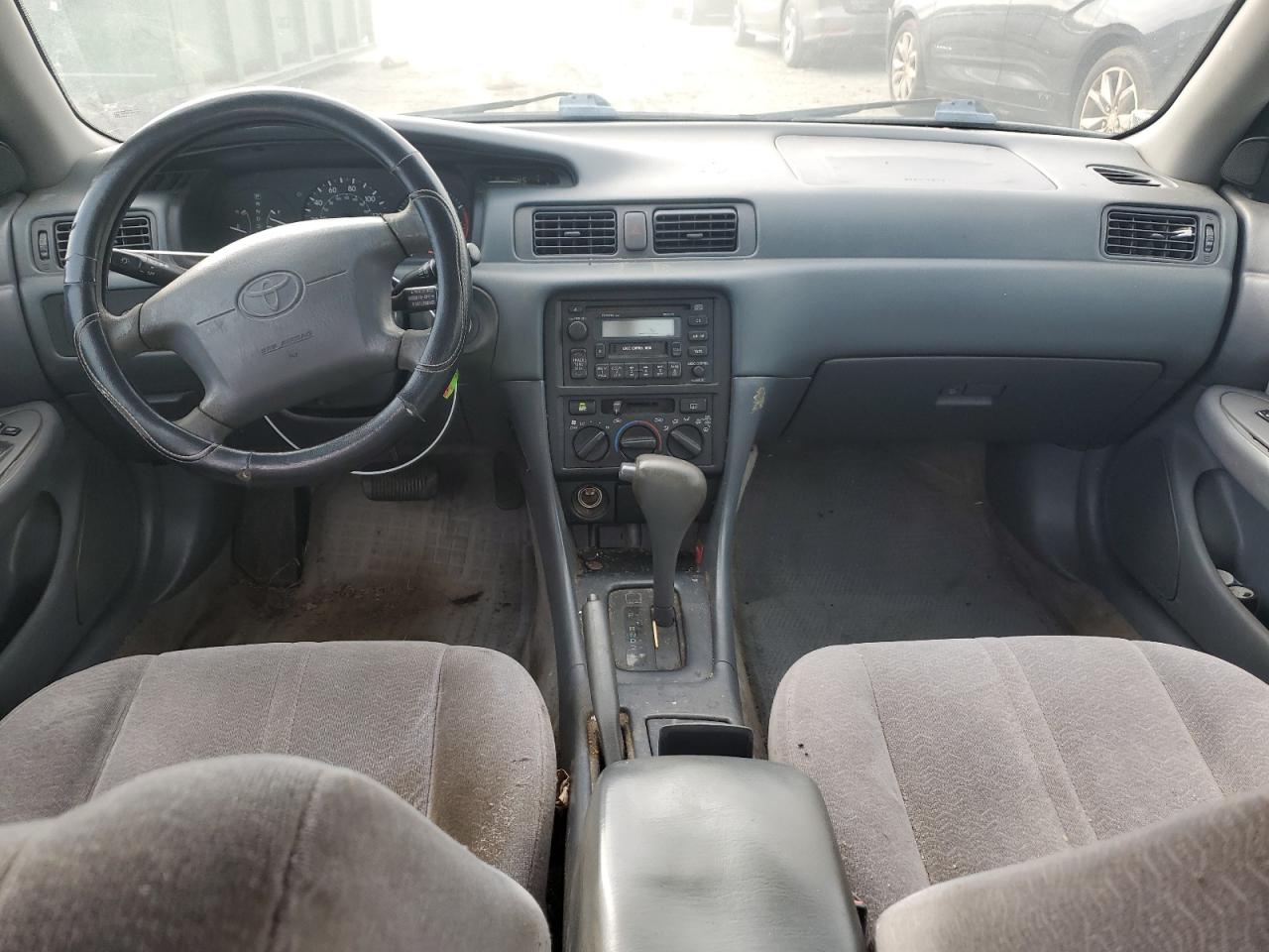 1999 Toyota Camry - Image 8
