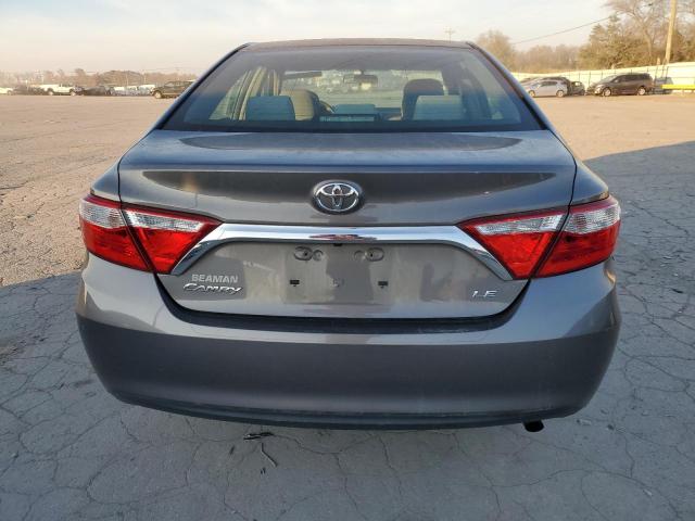  TOYOTA CAMRY 2017 Szary