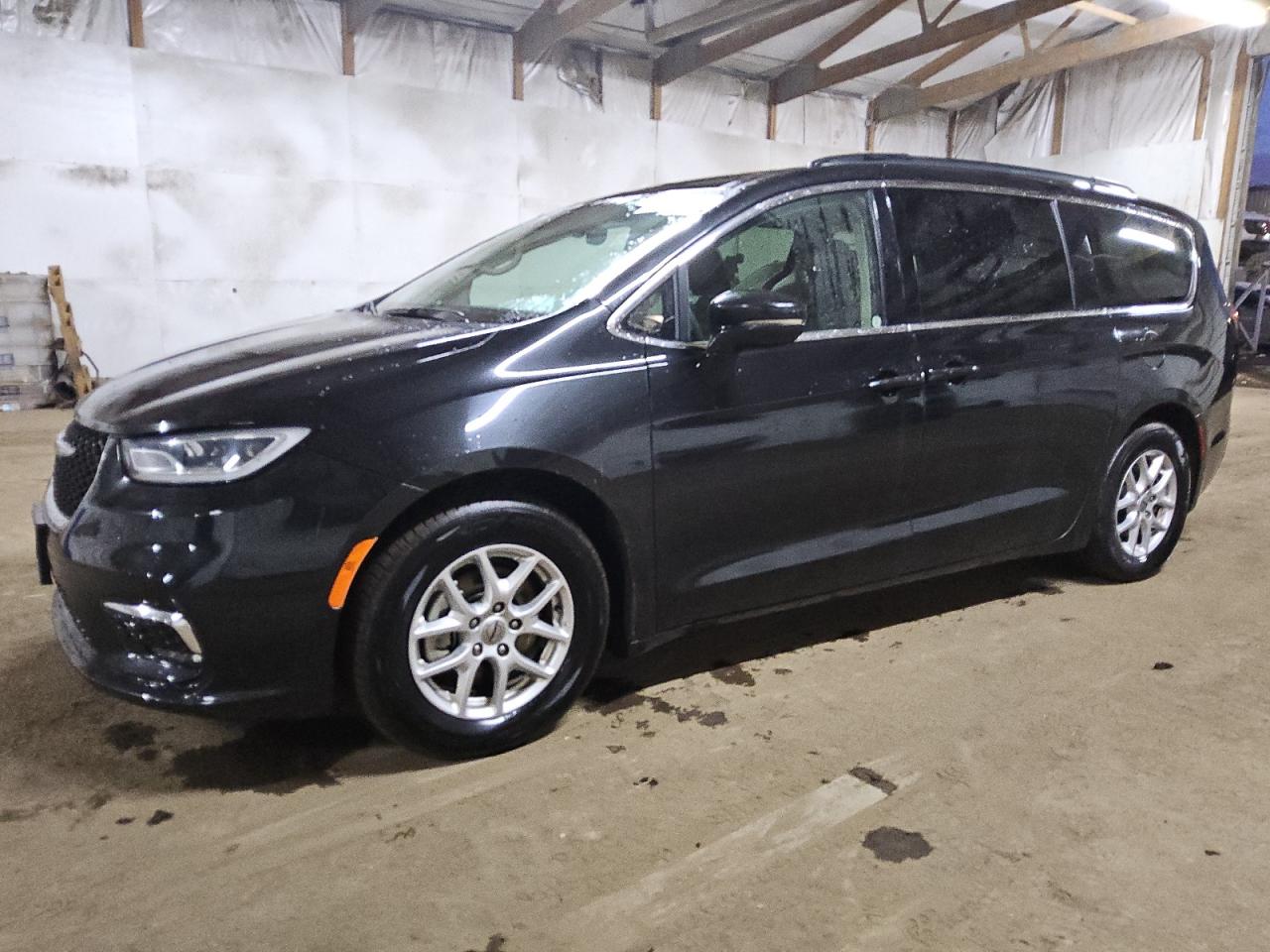 2022 Chrysler Pacifica - Image 1