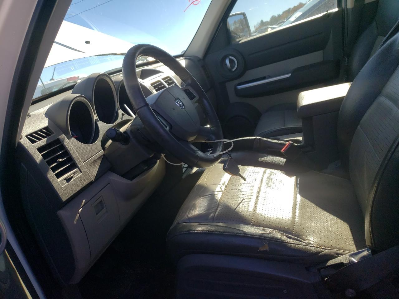 2007 Dodge Nitro - Image 7