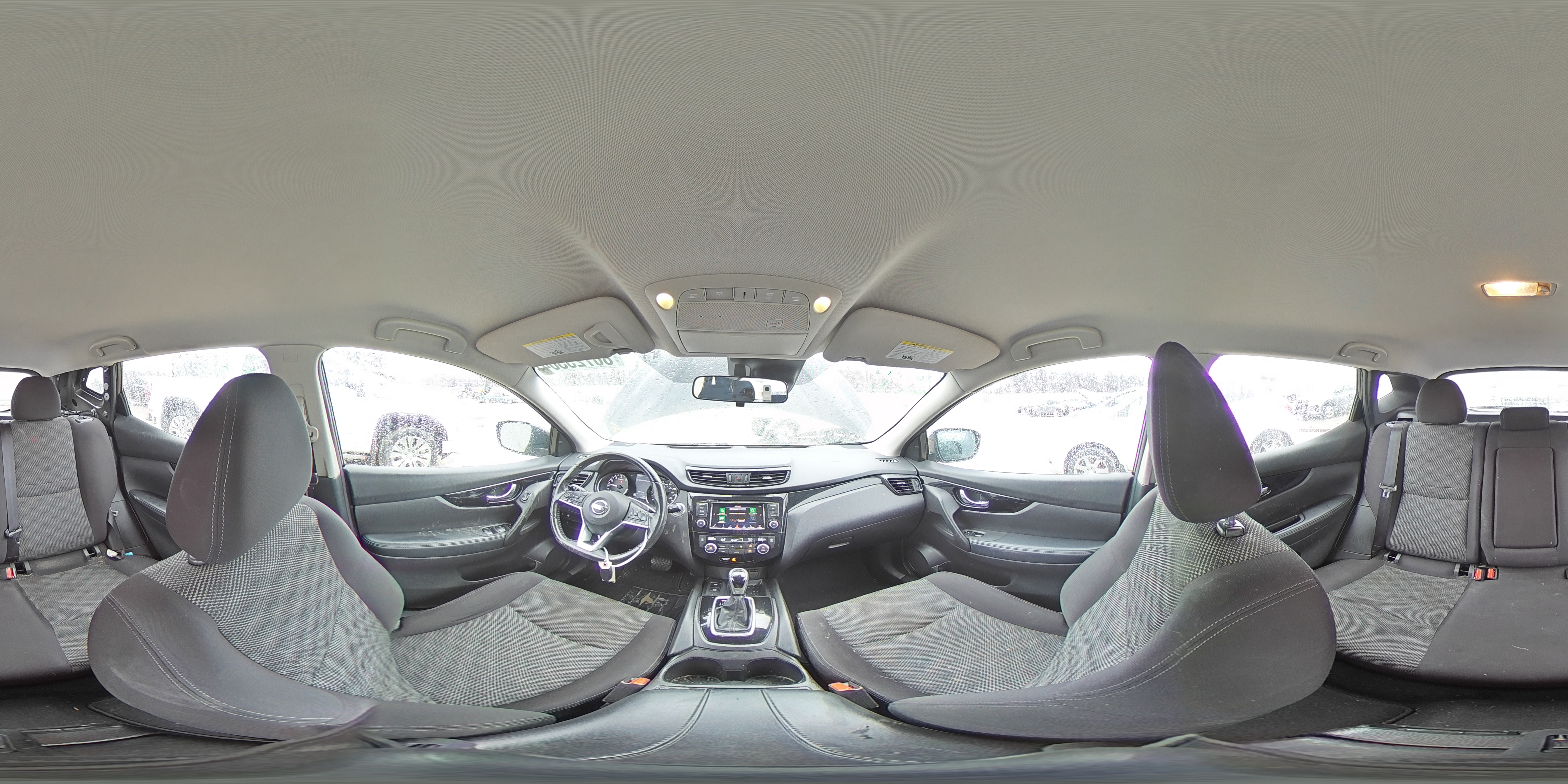 2019 Nissan Rogue - Image 15