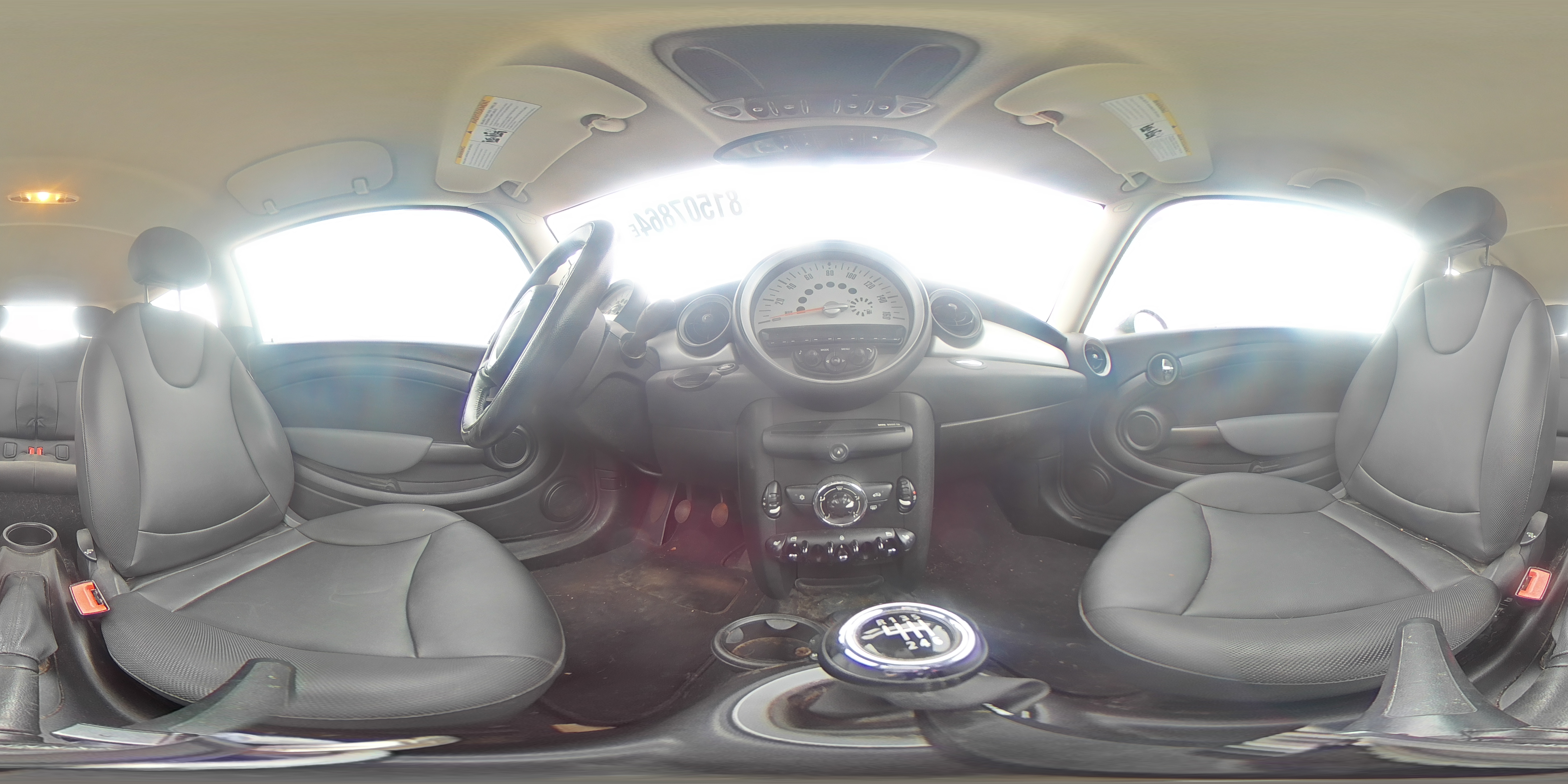 2011 MINI Cooper - Image 12