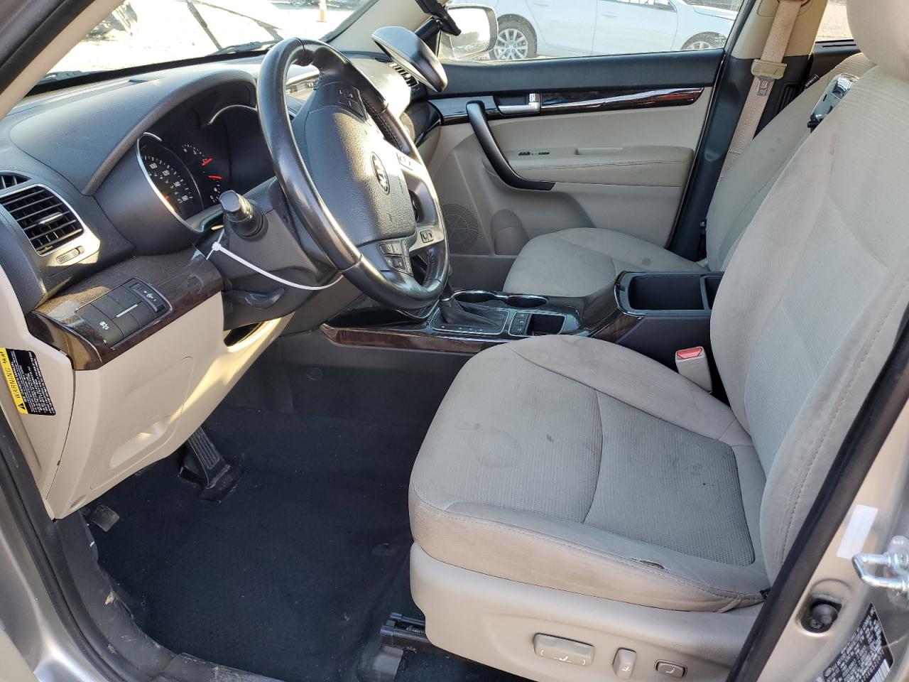2014 Kia Sorento - Image 7