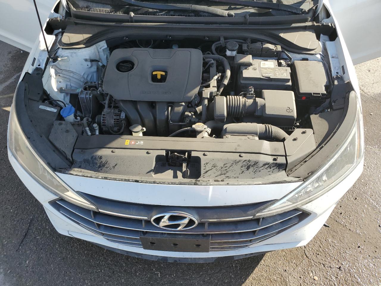 2020 Hyundai Elantra - Image 11