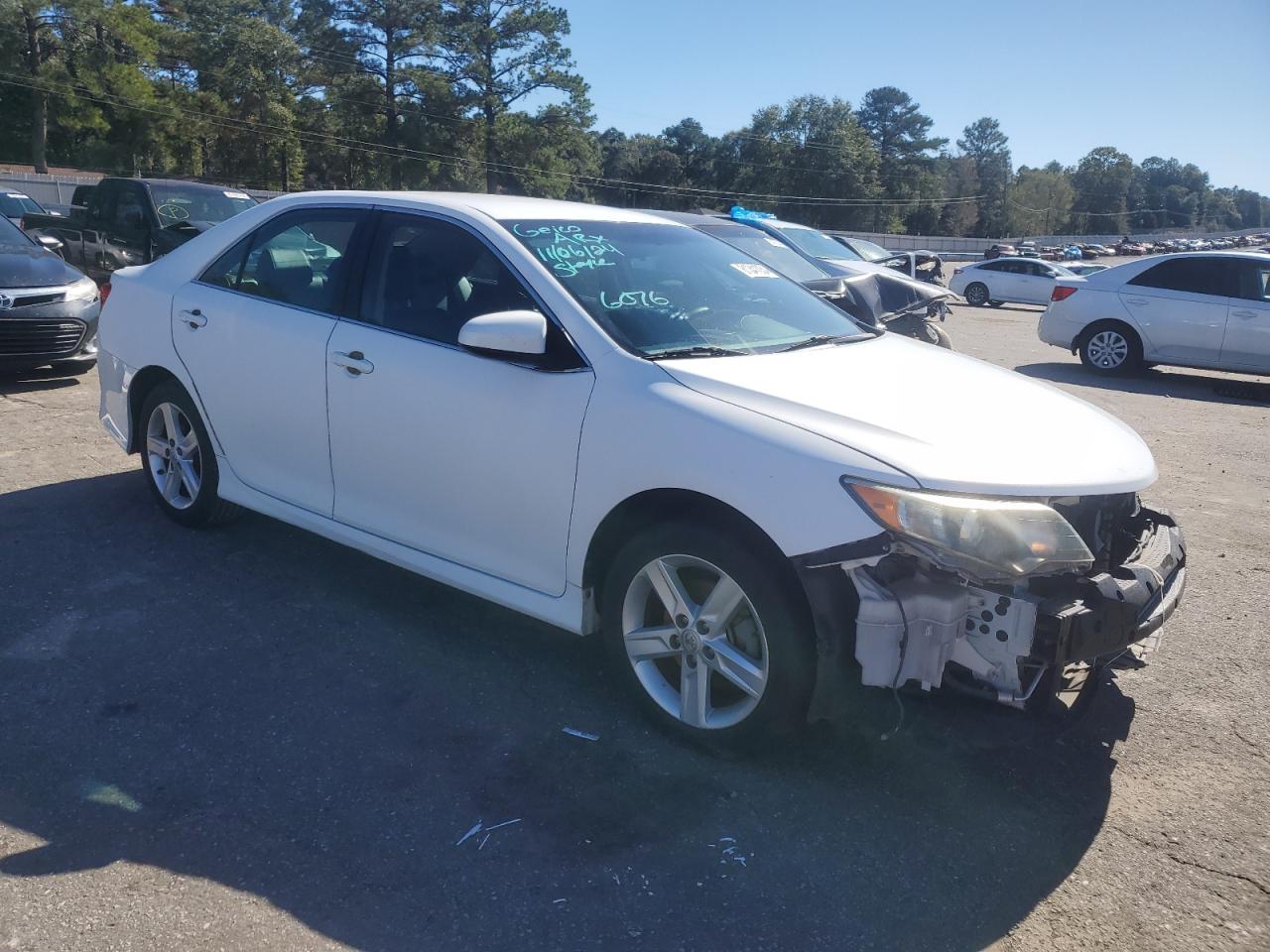 2014 Toyota Camry - Image 4