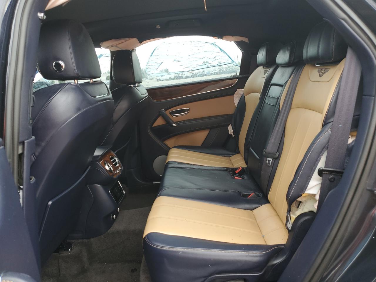 2019 Bentley Bentayga - Image 11