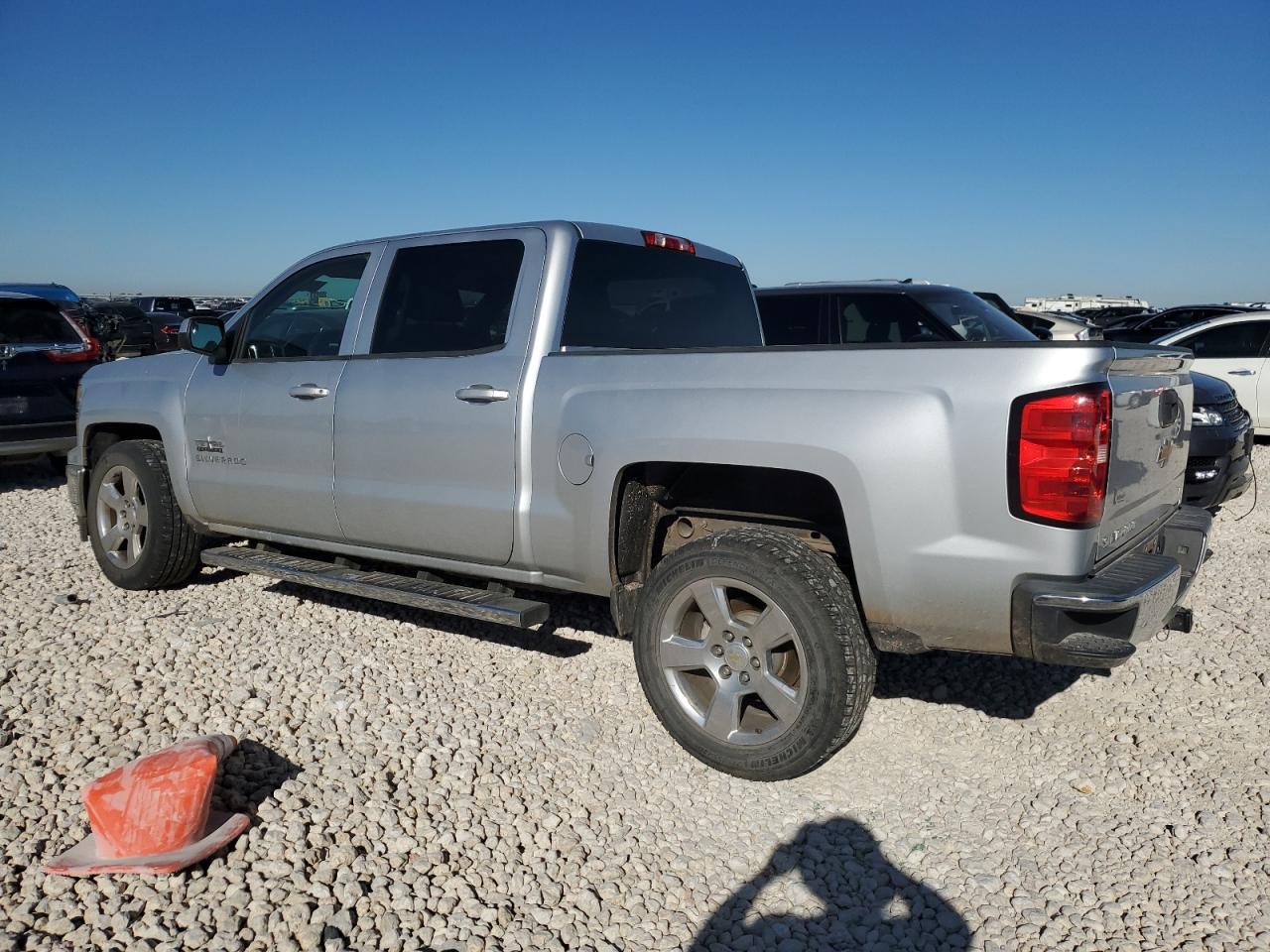 2014 Chevrolet Silverado - Image 2