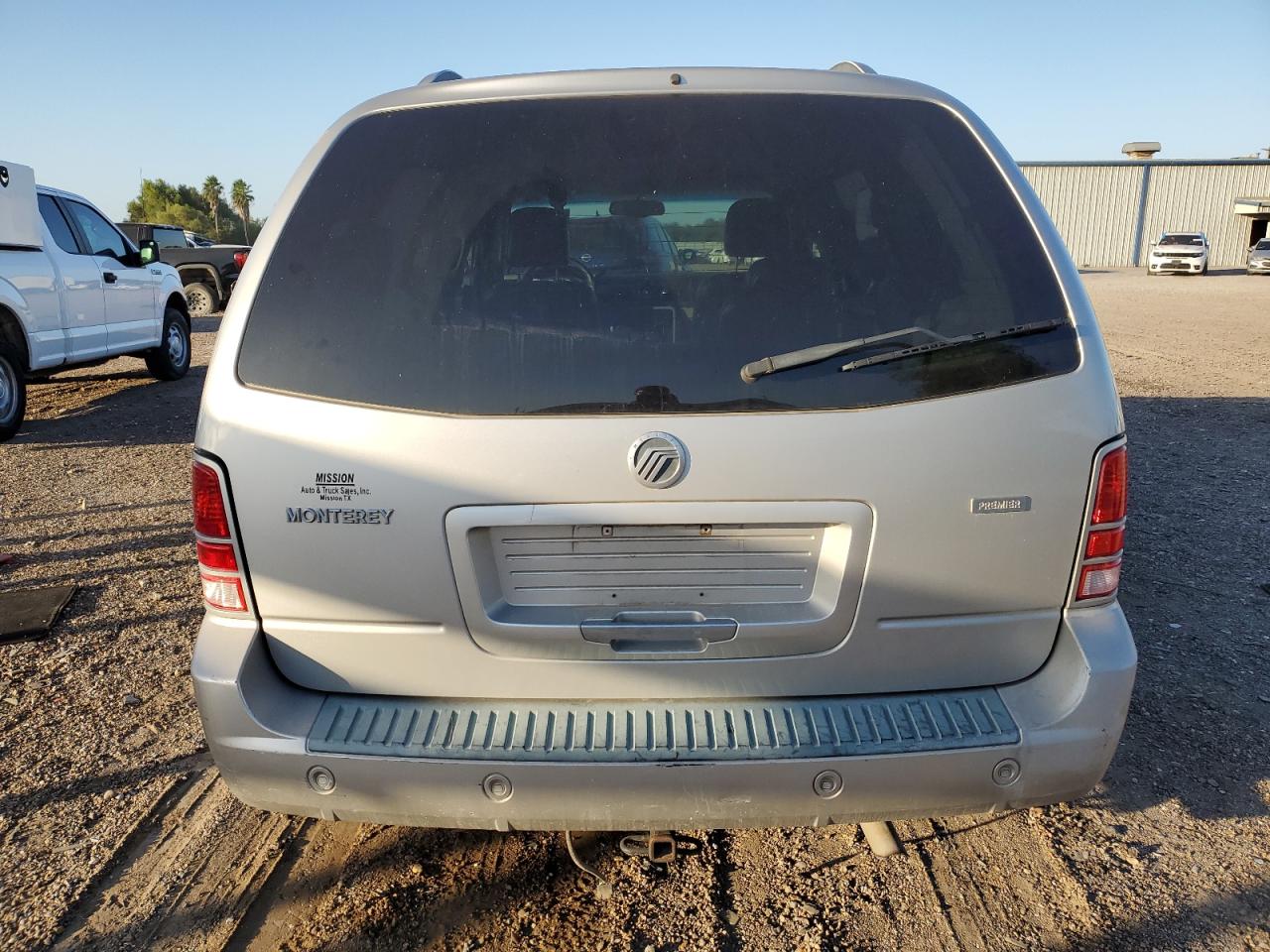 2005 Mercury Monterey Premier VIN: 2MRDA23265BJ01893 Lot: 80939724