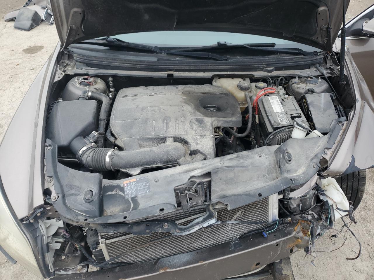 2010 Chevrolet Malibu - Image 13