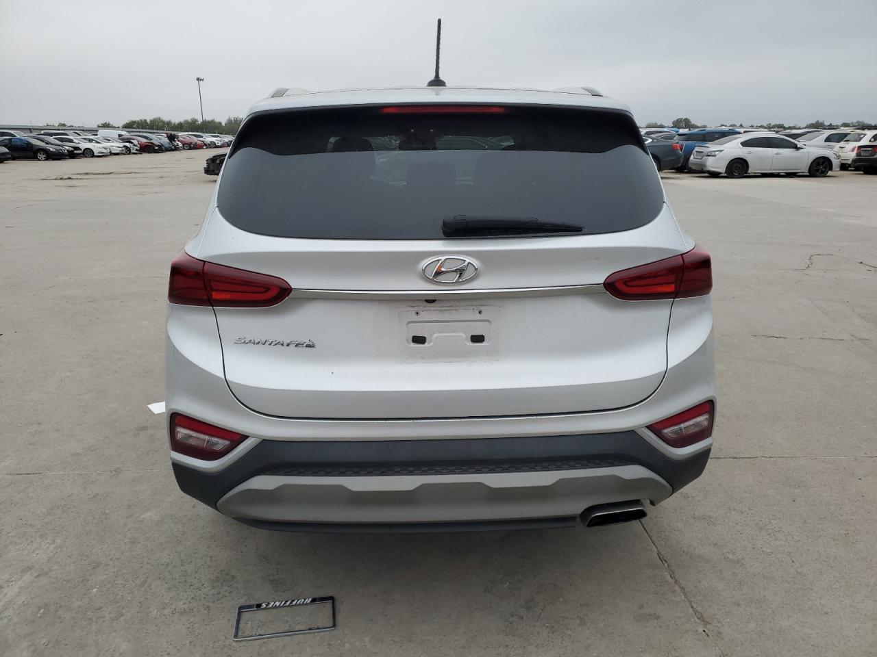 2019 Hyundai Santa Fe Se VIN: 5NMS23AD8KH109573 Lot: 79840934