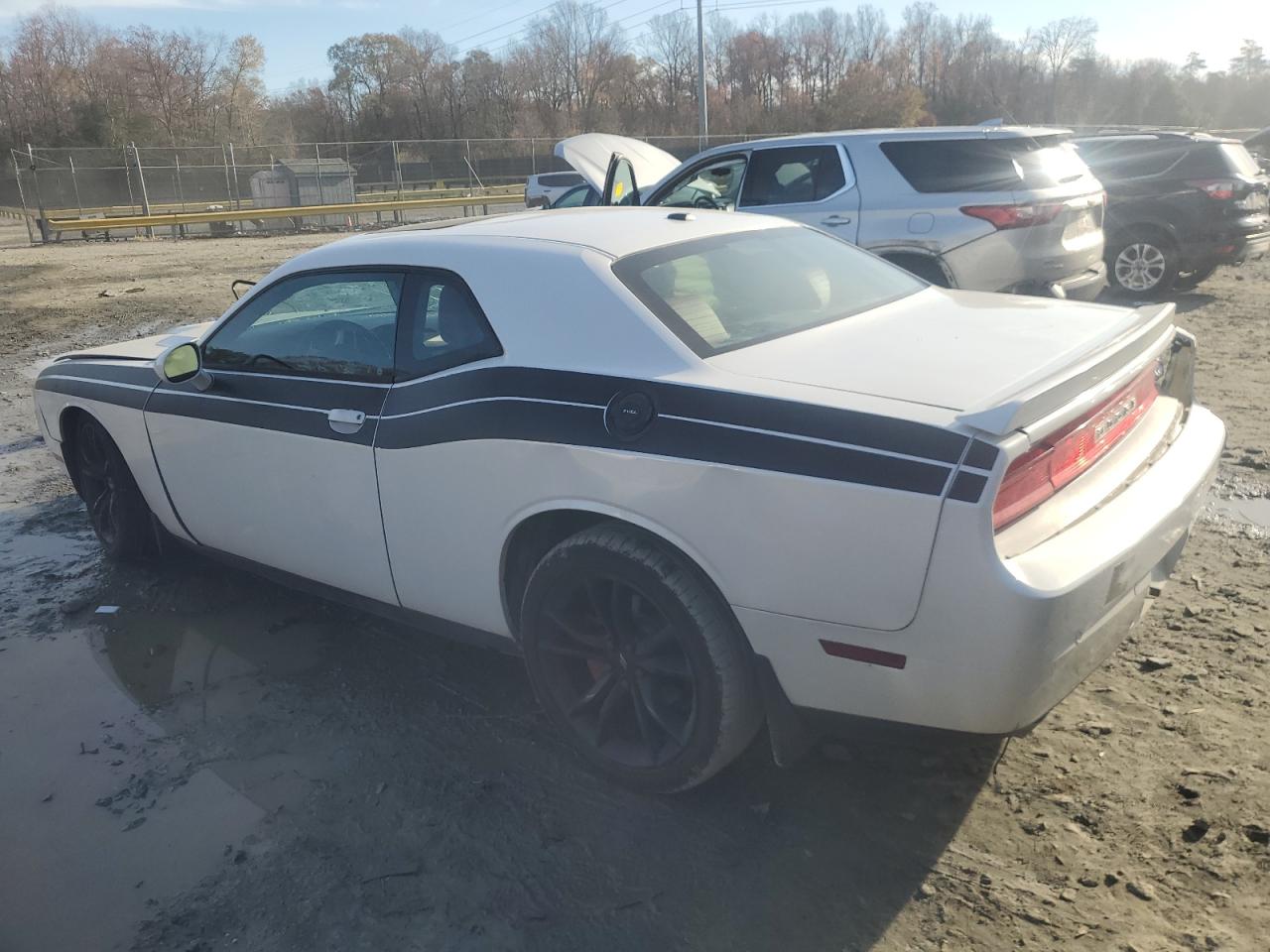 2014 Dodge Challenger - Image 2