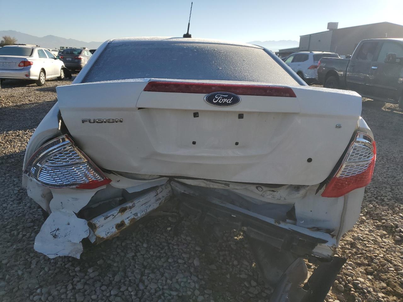 2011 Ford Fusion S VIN: 3FAHP0GA9BR239925 Lot: 79950034