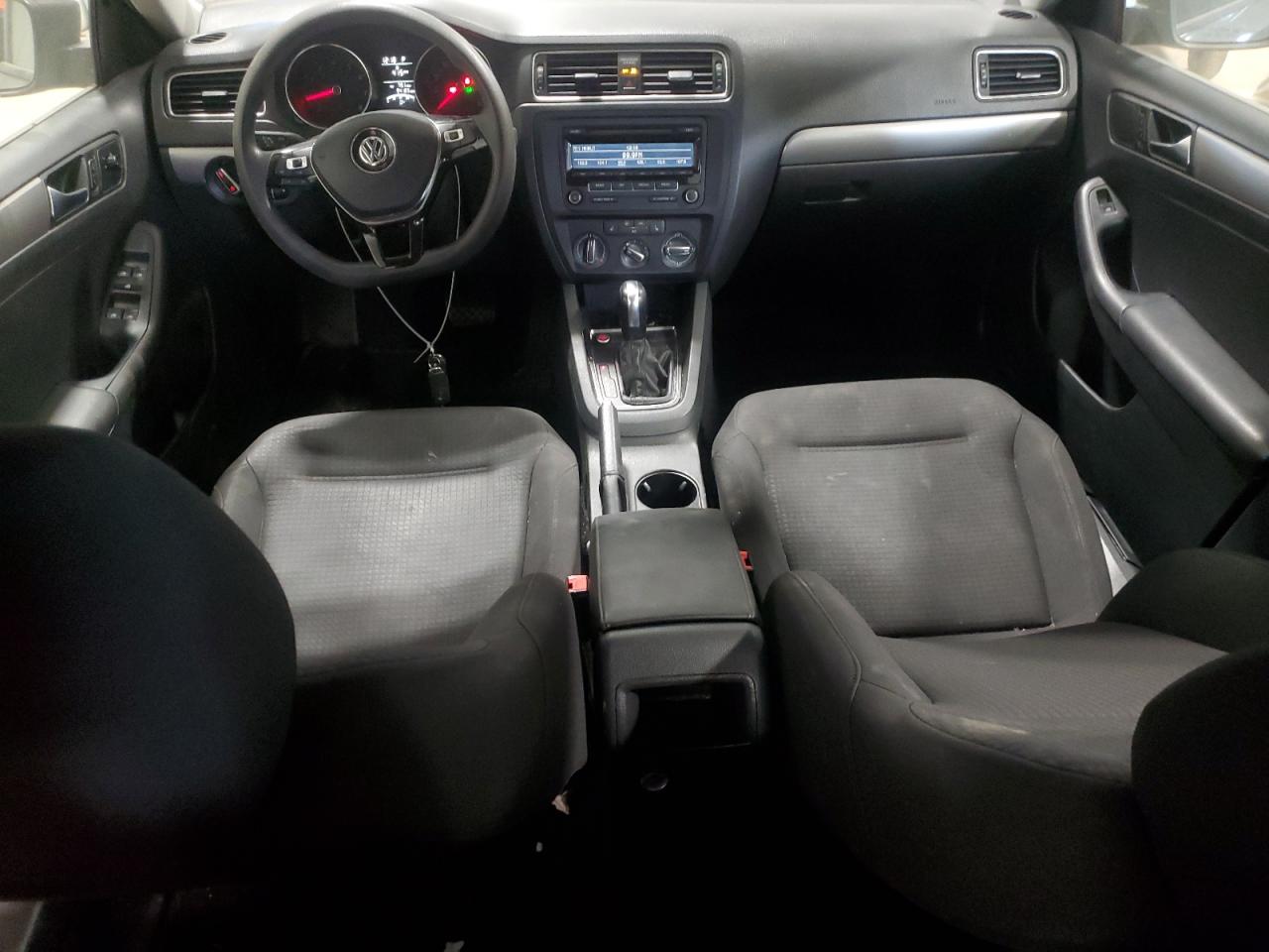 2015 Volkswagen Jetta - Image 8