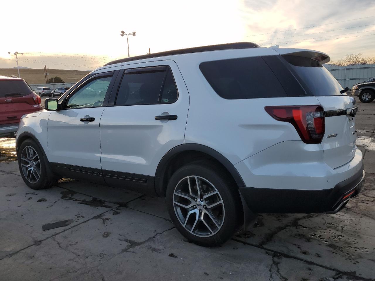 2017 Ford Explorer - Image 2