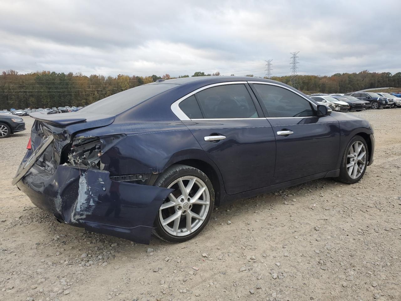 2009 Nissan Maxima - Image 3