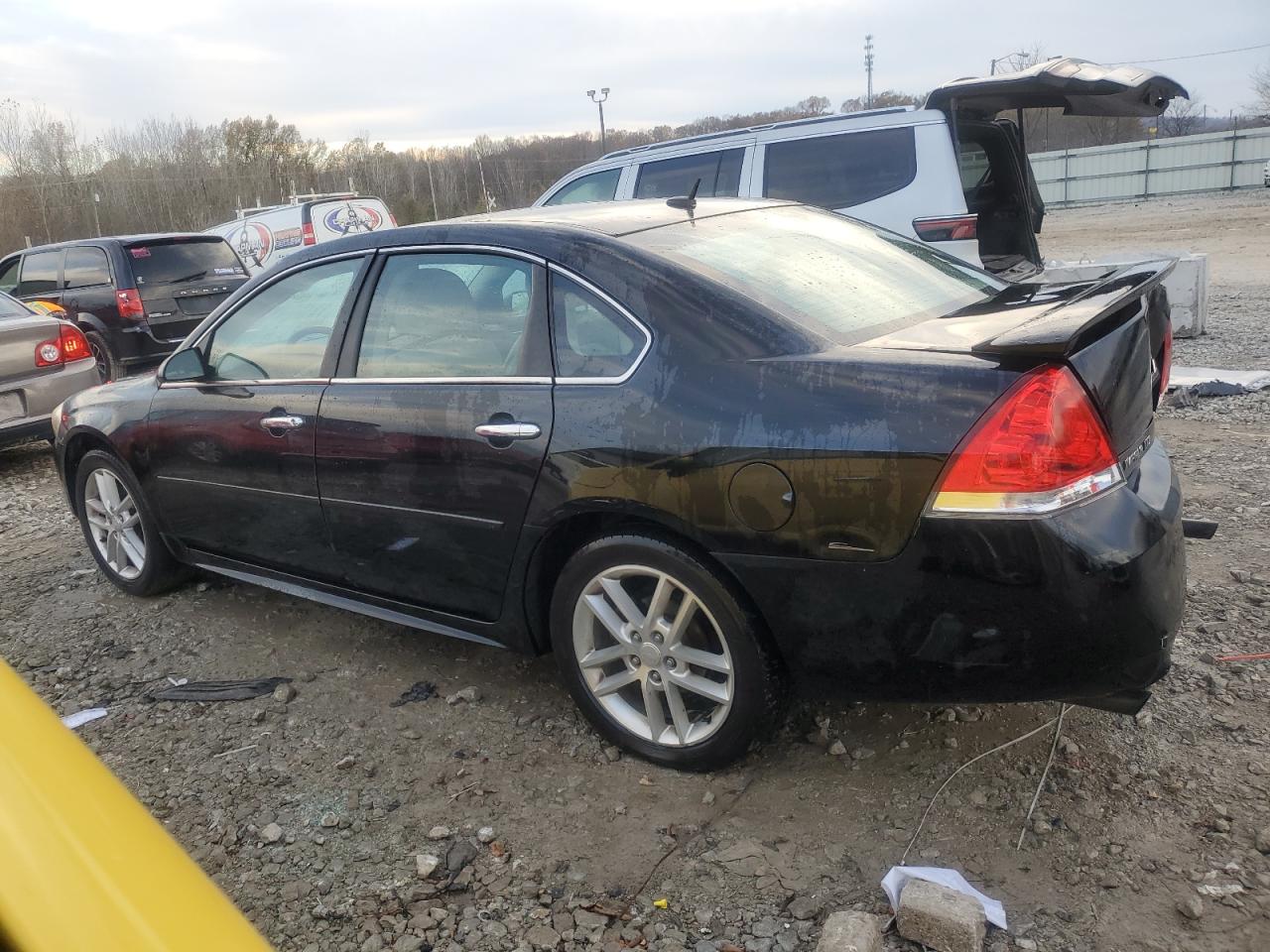 VIN 2G1WC5E32D1233026 2013 CHEVROLET IMPALA no.2