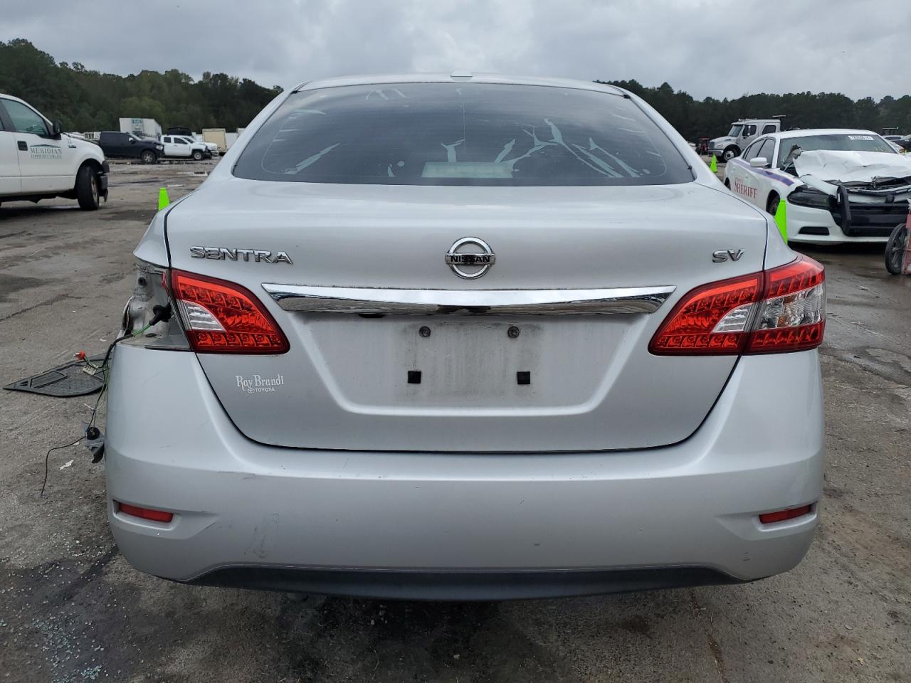 2015 Nissan Sentra - Image 6