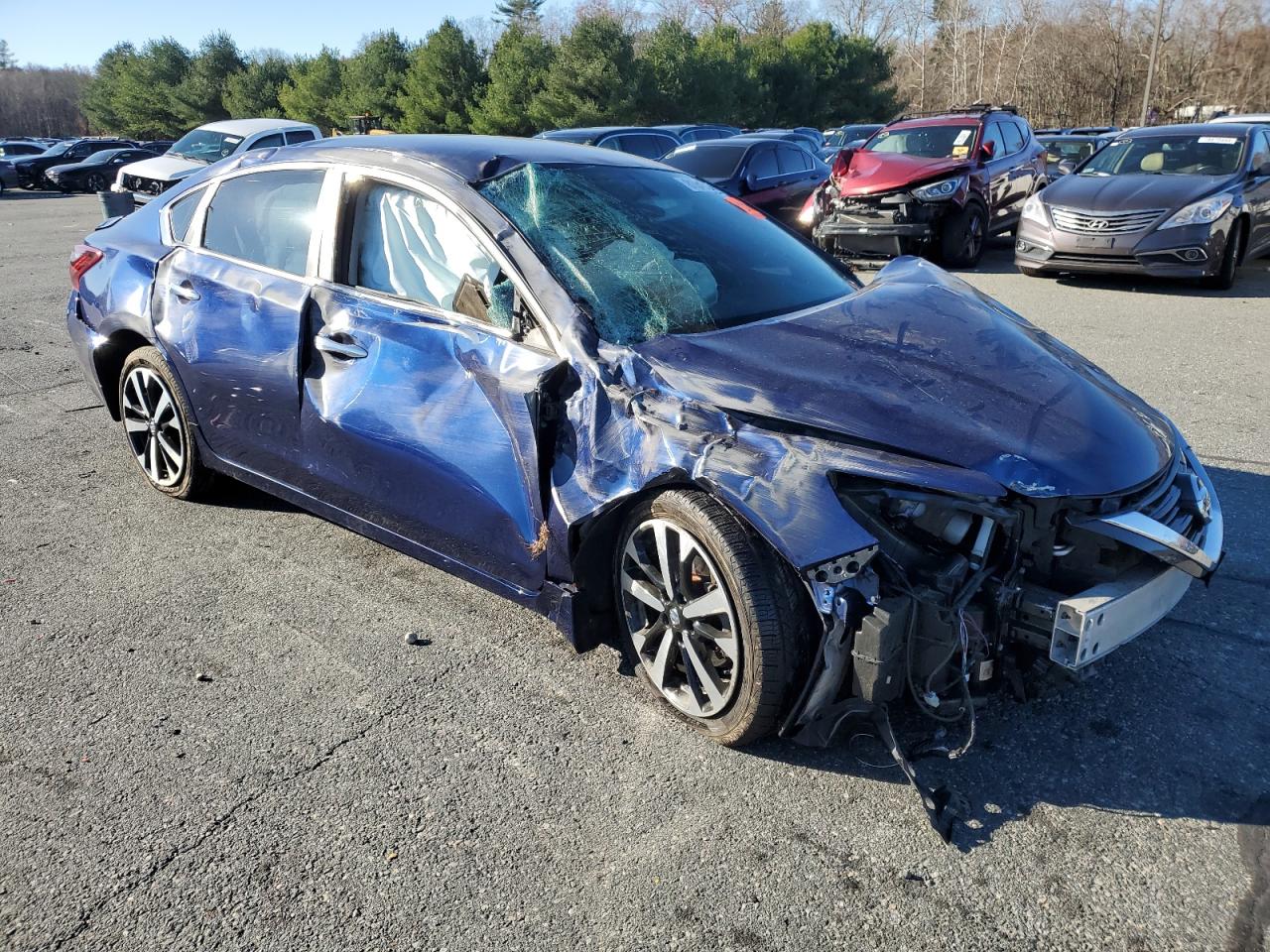 2018 Nissan Altima - Image 4
