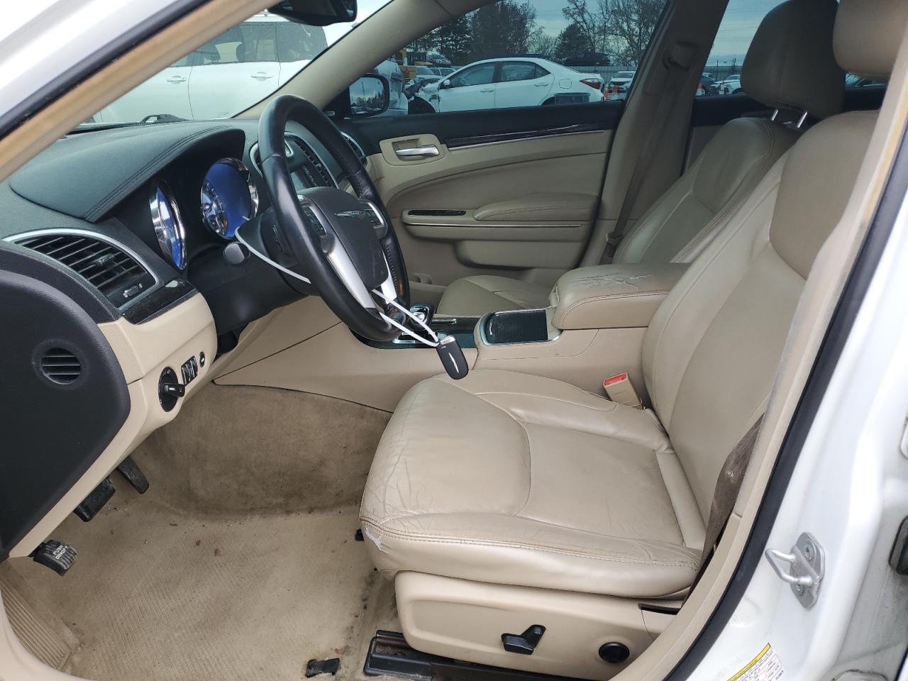 2012 Chrysler 300 - Image 7