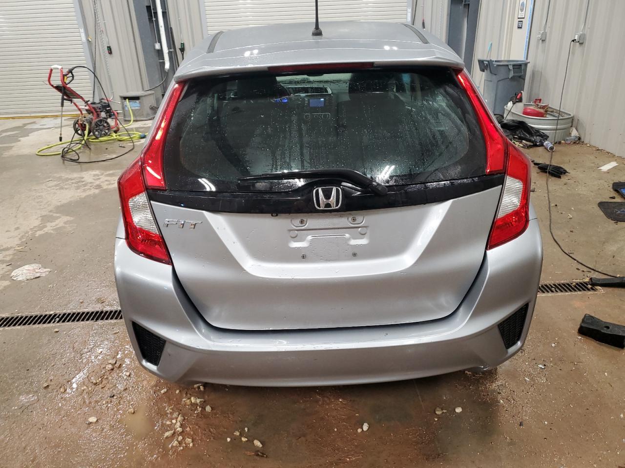 2017 Honda Fit Lx VIN: 3HGGK5H54HM712401 Lot: 80125654