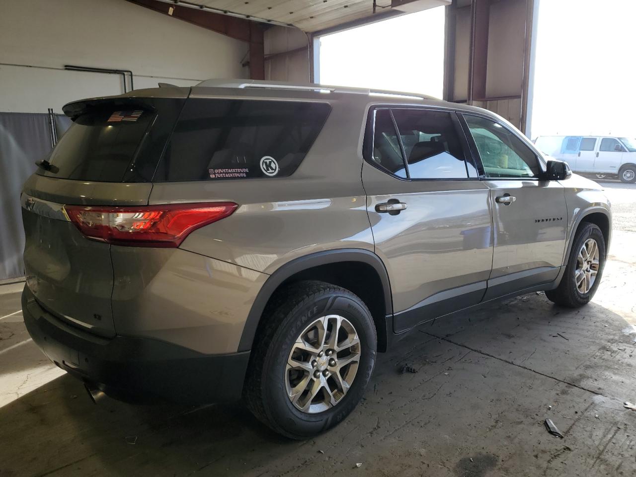 2018 Chevrolet Traverse - Image 3