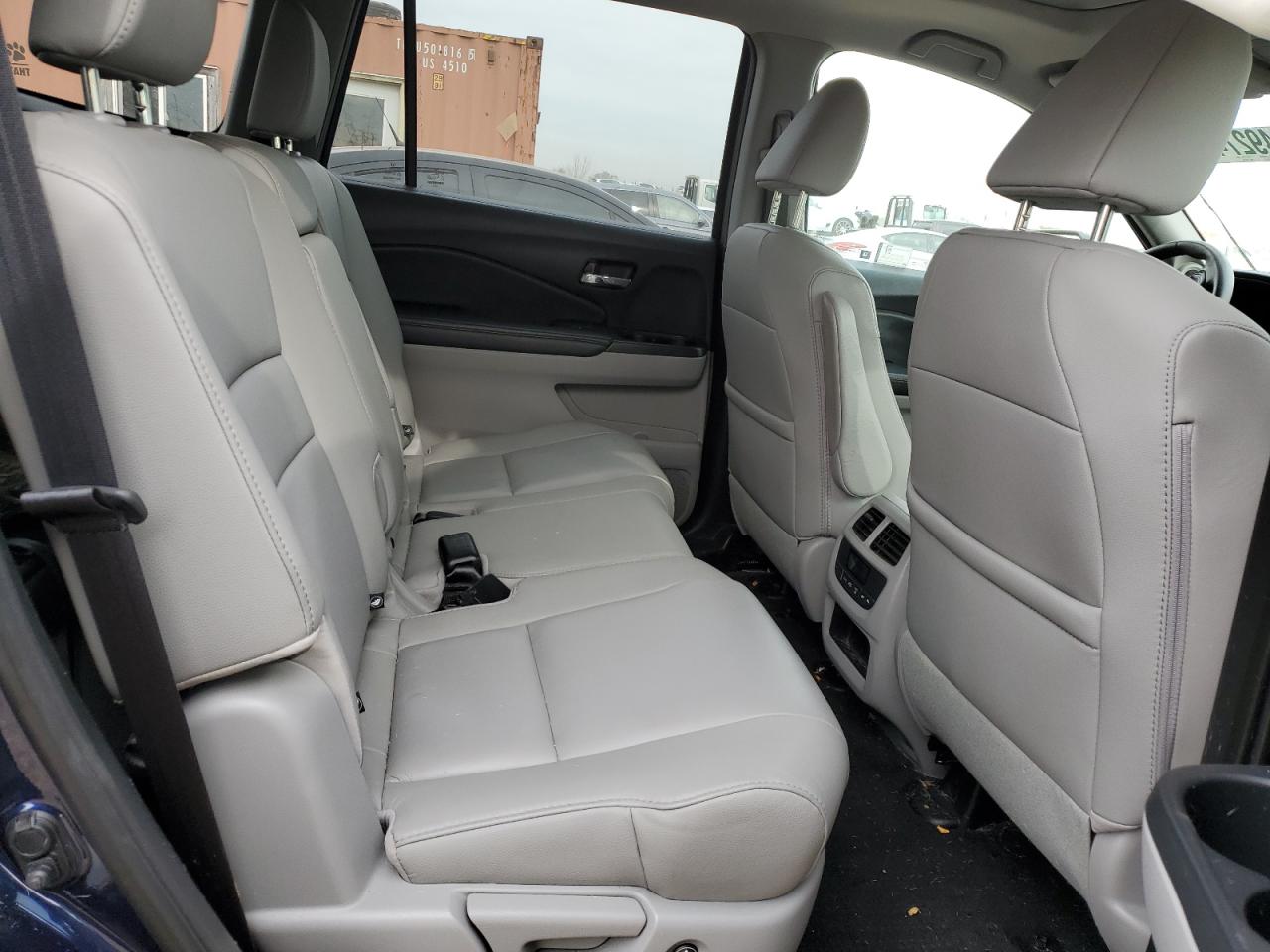 2017 Honda Pilot - Image 11