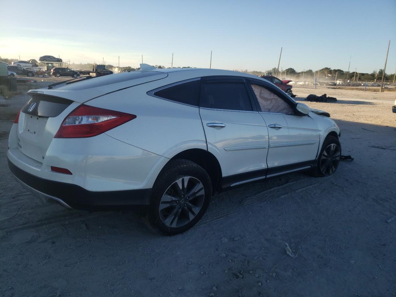 2015 Honda Crosstour - Image 3