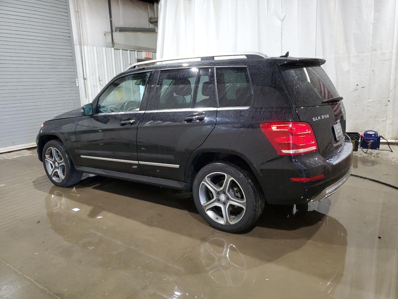 VIN WDCGG0EB5FG435742 2015 MERCEDES-BENZ GLK-CLASS no.2