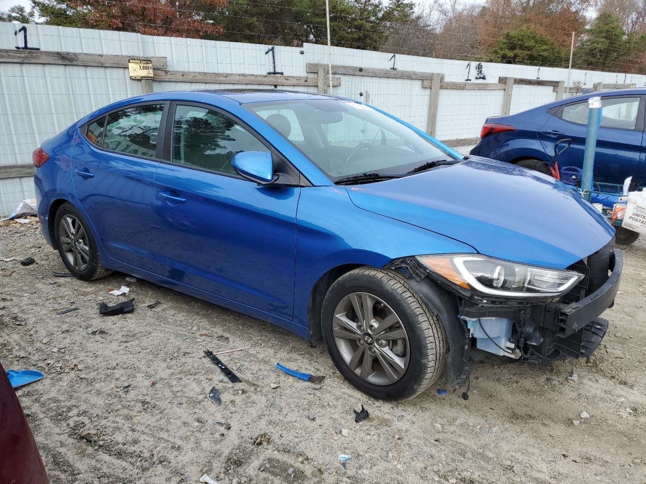 VIN KMHD84LF0JU476434 2018 HYUNDAI ELANTRA no.4