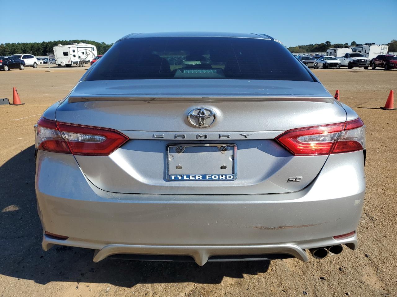 2018 Toyota Camry - Image 6