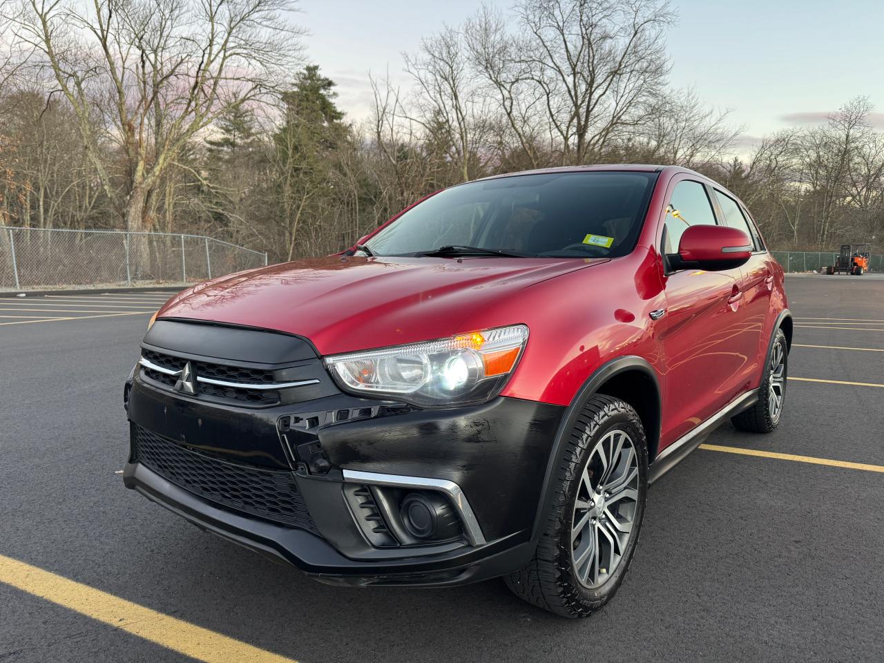 2018 Mitsubishi Outlander - Image 2