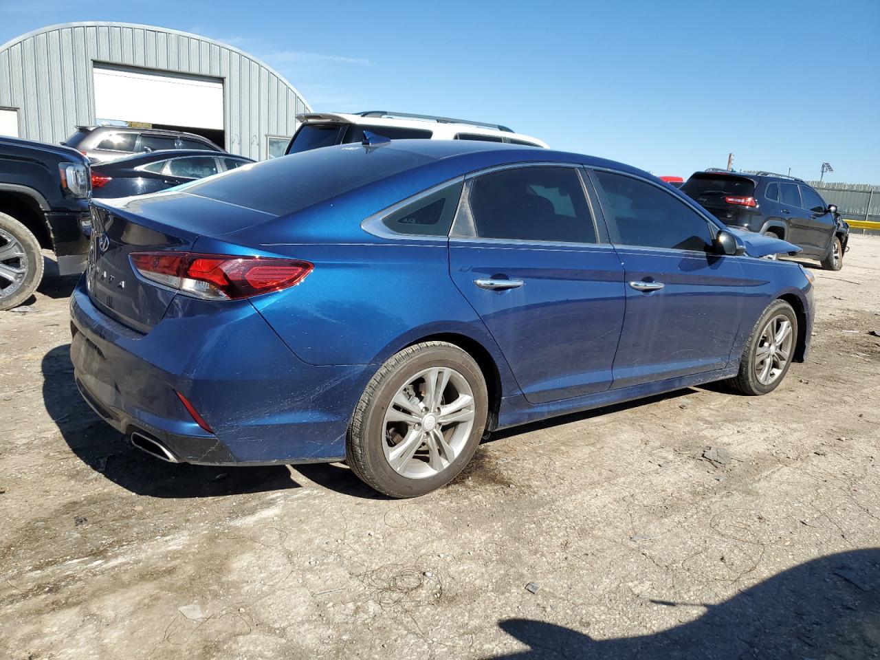 2018 Hyundai Sonata - Image 3