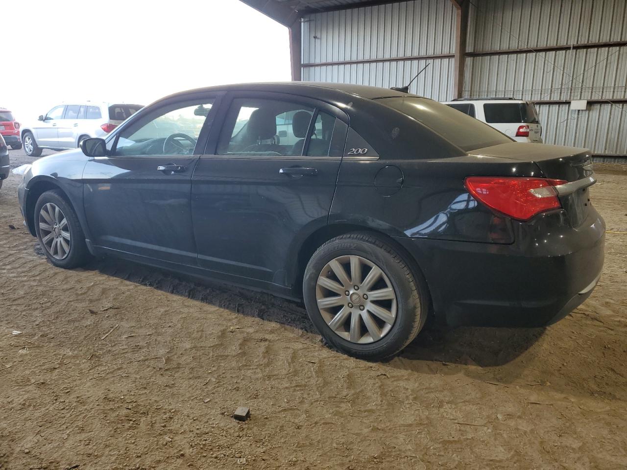 2014 Chrysler 200 - Image 2